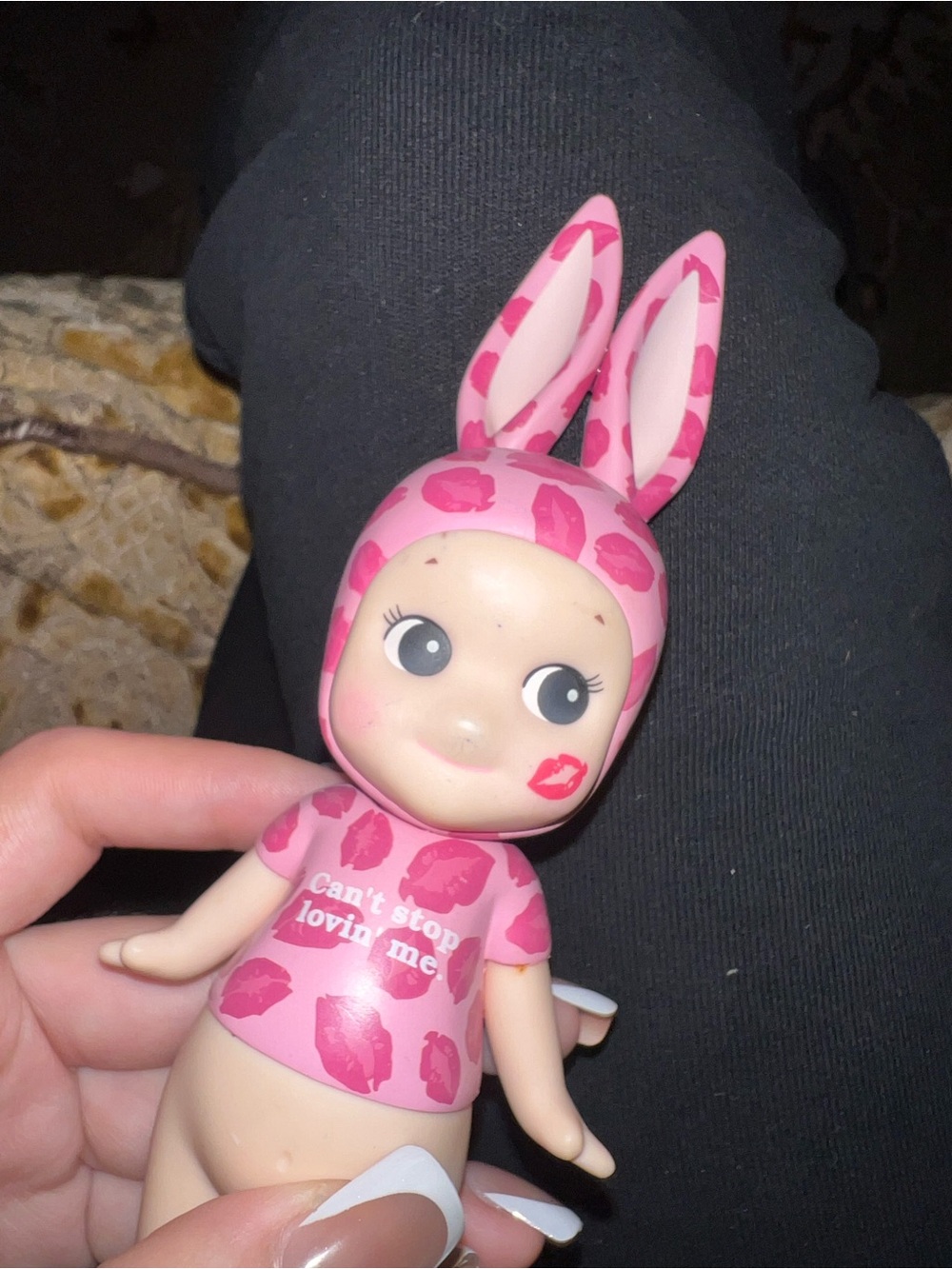 Pink Bunny Kiss Sonny